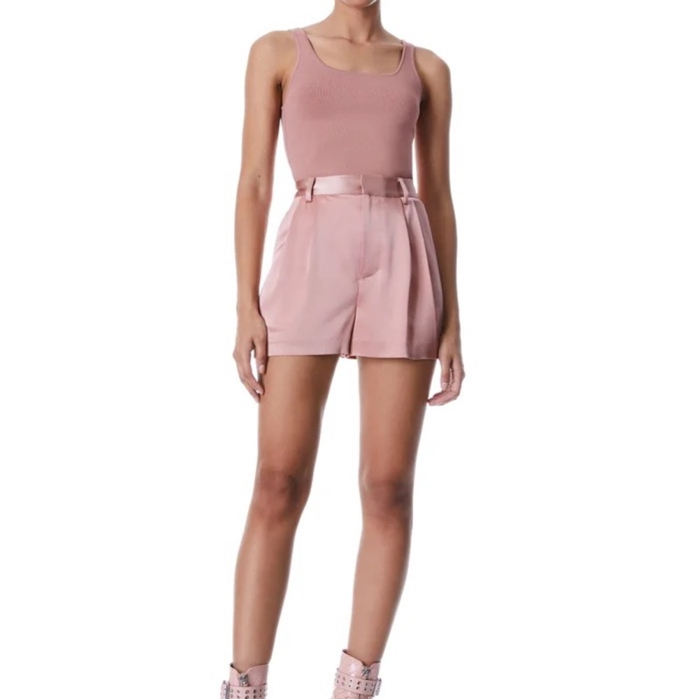 Alice + Olivia CONRY PLEATED SHORT in Burnt Rose size 6 new with tags